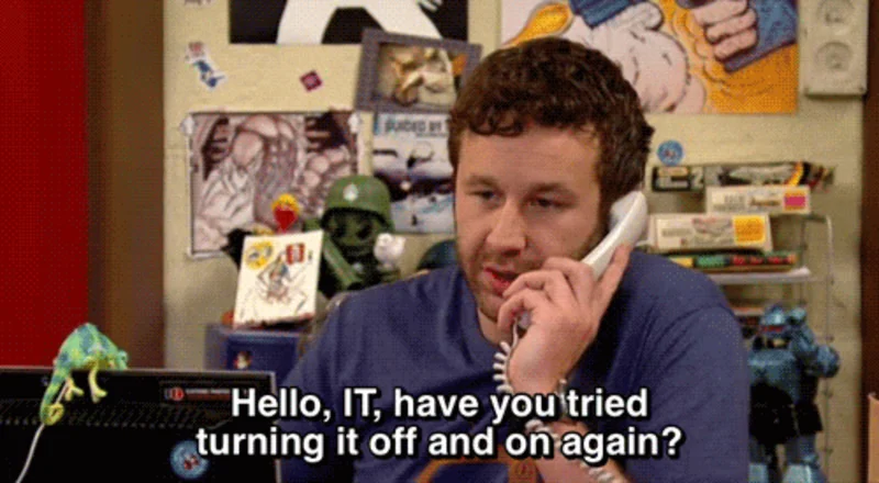 IT Crowd fire scene - MSP owner handling all the technical emergencies
